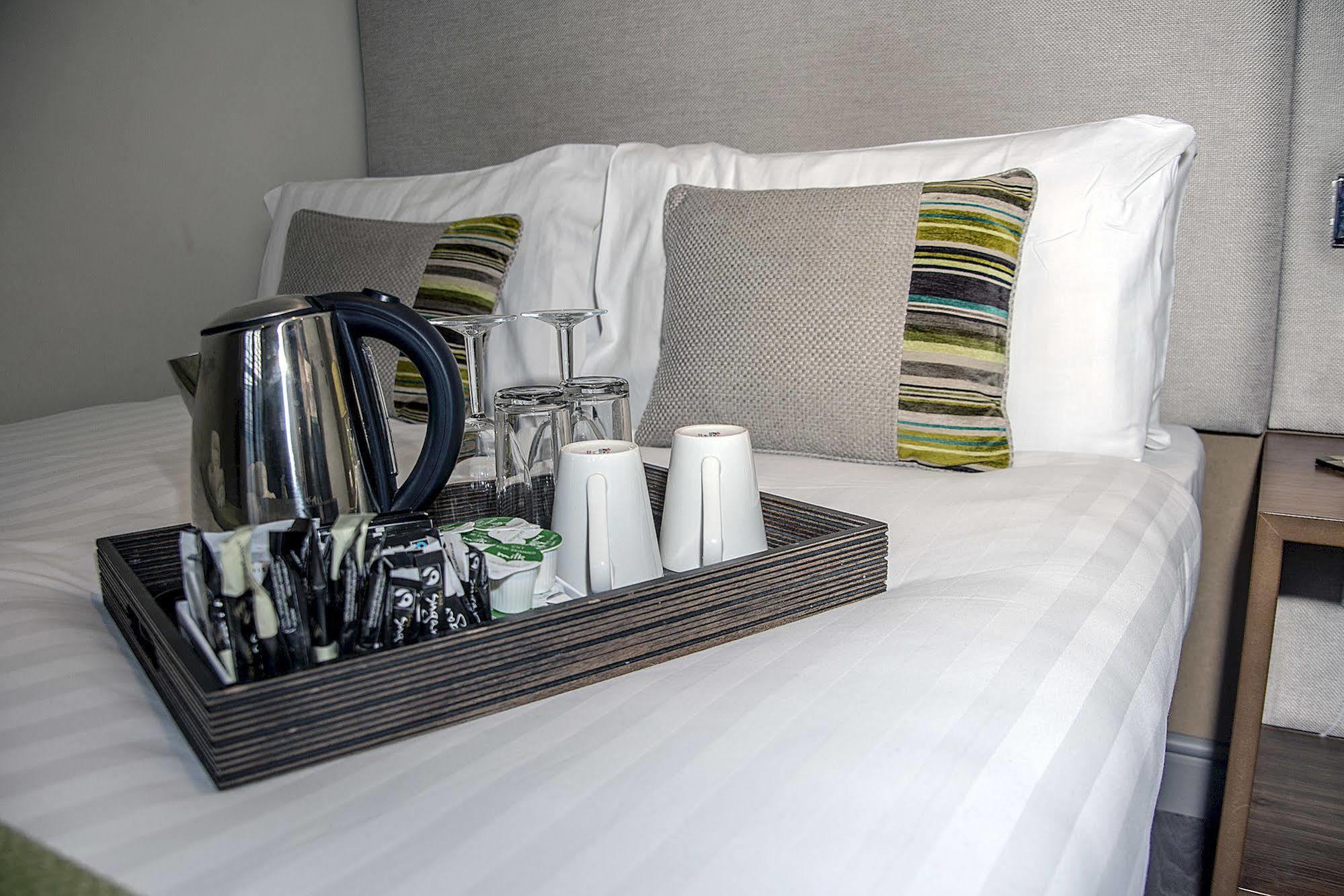 Base Serviced Apartments - City Road Честер Екстер'єр фото