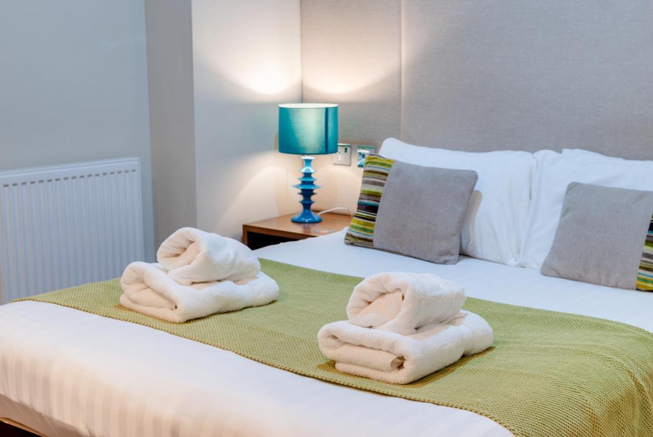 Base Serviced Apartments - City Road Честер Екстер'єр фото